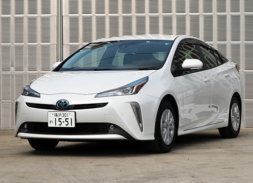 【トヨタ】 プリウス