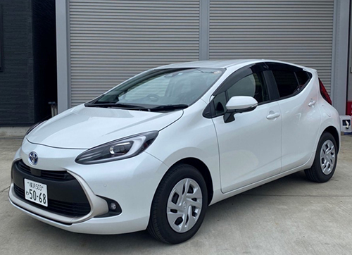 【トヨタ】 アクア